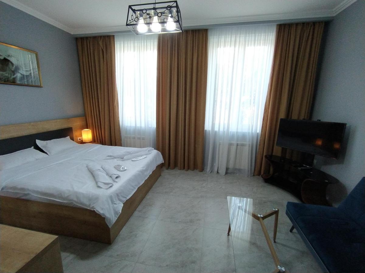 Nice Apartments Тбилиси Экстерьер фото